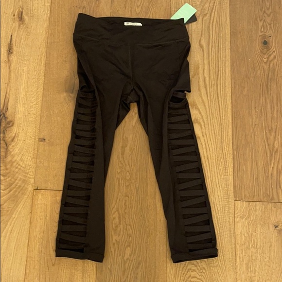 Black crop leggings - Picture 1 of 5